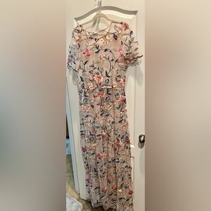 Beautiful embroidered lace Deanne II LULAROE! Brand new with tags!